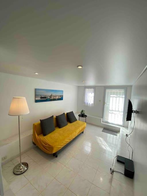 T2 Avec Jardin Et Piscine Privee Apartment Velaux Ngoại thất bức ảnh