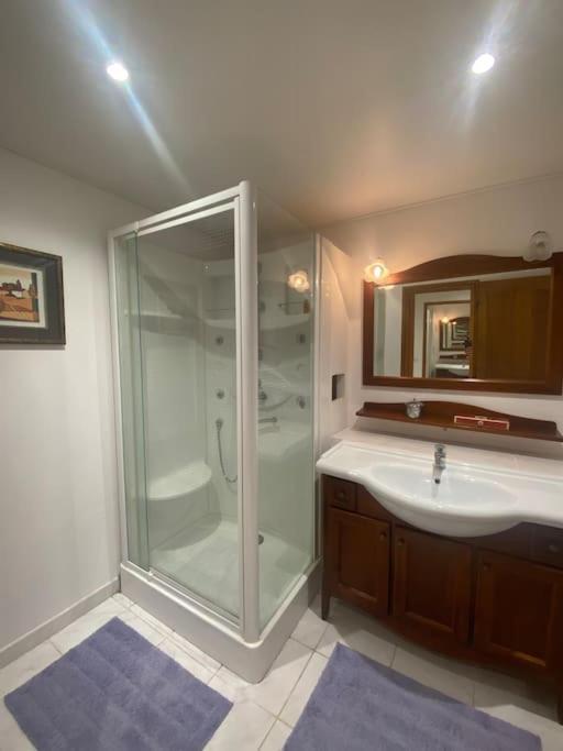 T2 Avec Jardin Et Piscine Privee Apartment Velaux Ngoại thất bức ảnh